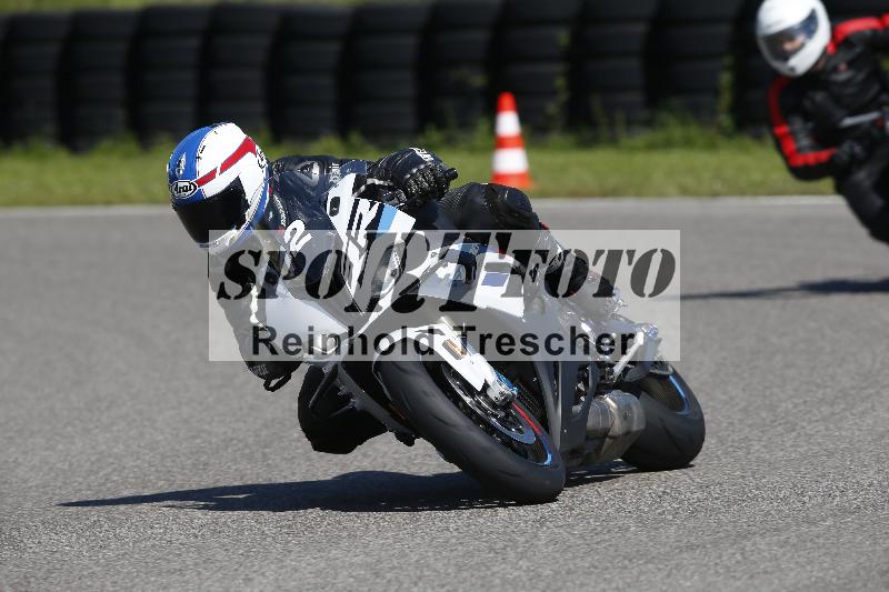 /Archiv-2024/29 12.06.2024 MOTO.CH Track Day ADR/Gruppe gelb/72